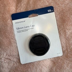 Insignia 58mm lens cap